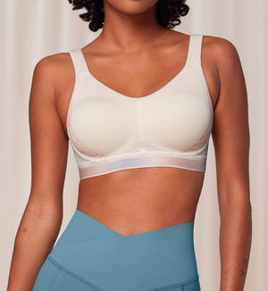 TRIUMPH - Triaction Cardio Cloud Wirefree Sports Bra